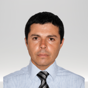 DR. GUSTAVO BARZOLA